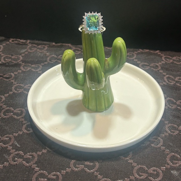 Blue Emerald Cut sunshine accent Ring - Picture 3 of 3